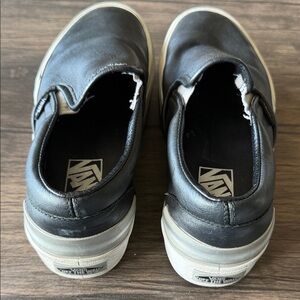 Women's Vans Classic Slip-On Stacked Black Silver Leather Platform Sneakers 6.5